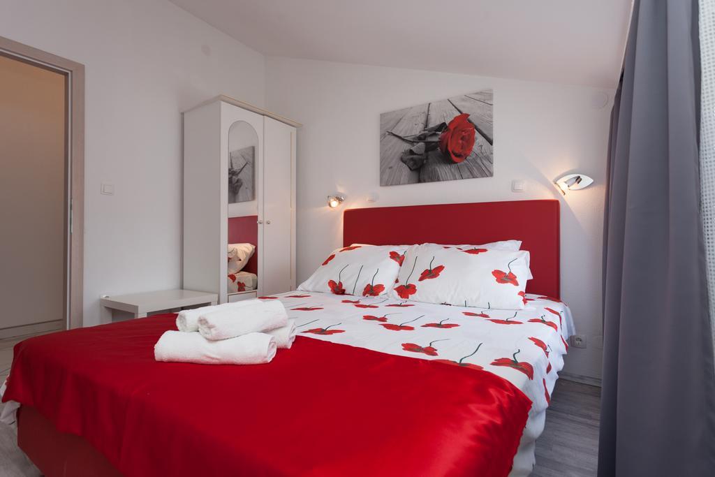 Apartments Paradis Rovinj Rum bild