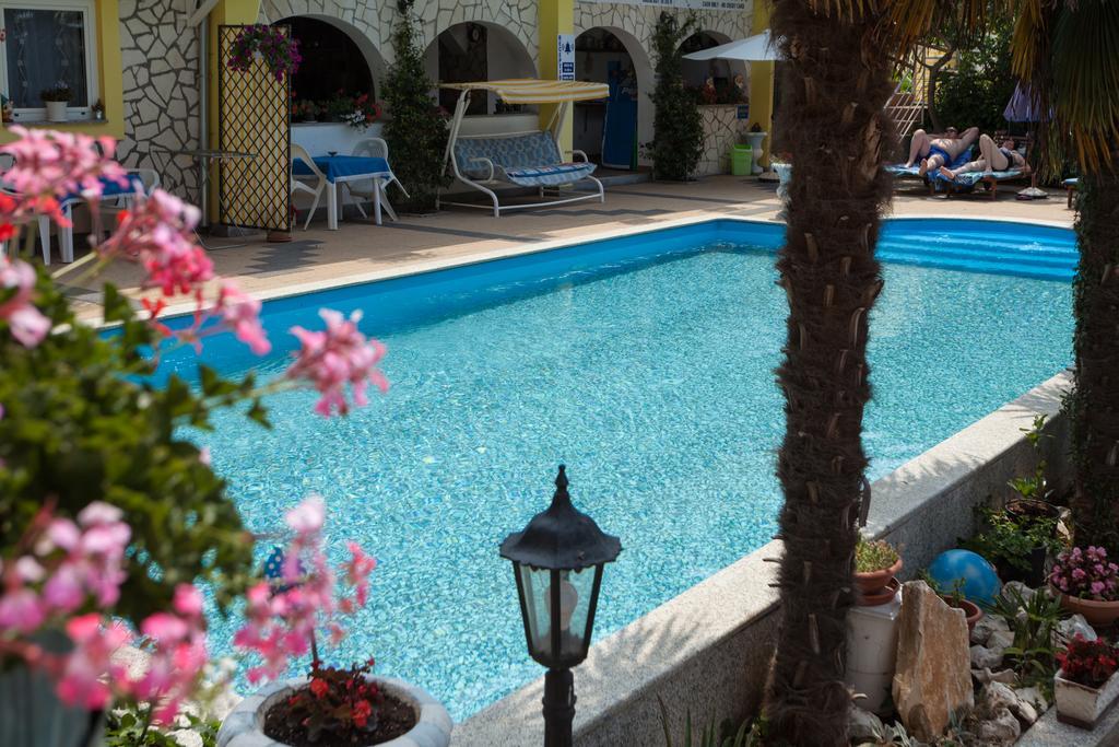 Apartments Paradis Rovinj Exteriör bild